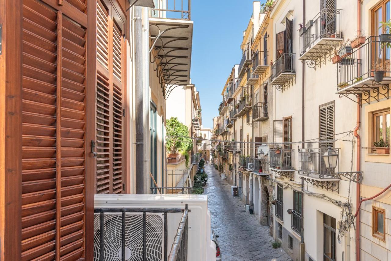 Vetriera 22 Apartment Palermo Bagian luar foto
